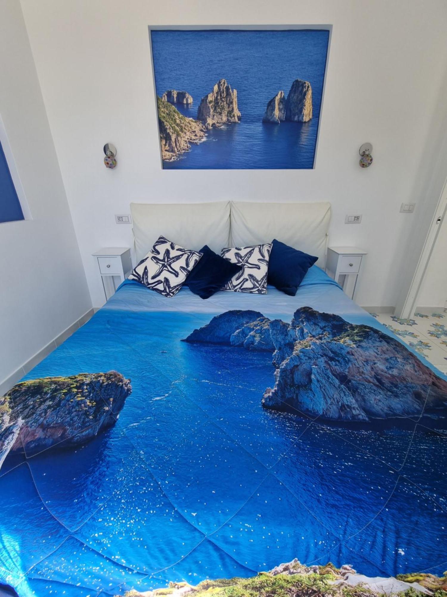Romy Blu Capri